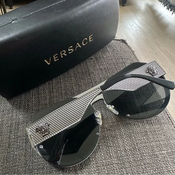 VERSACE Metal Aviator Sunglasses - Picture 4 of 7